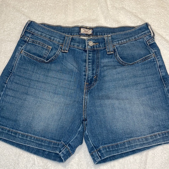 Shorts | Levis 55 Jean Shorts Size 